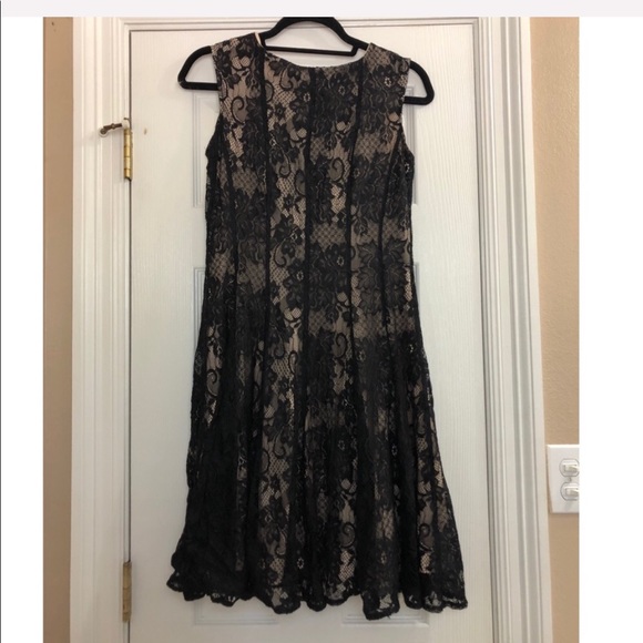 Black and Nude Lace Dress :) - Picture 6 of 6
